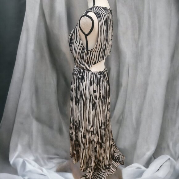 NWOT Alice + Olivia Lexa Plunge Maxi Dress - Picture 5 of 13